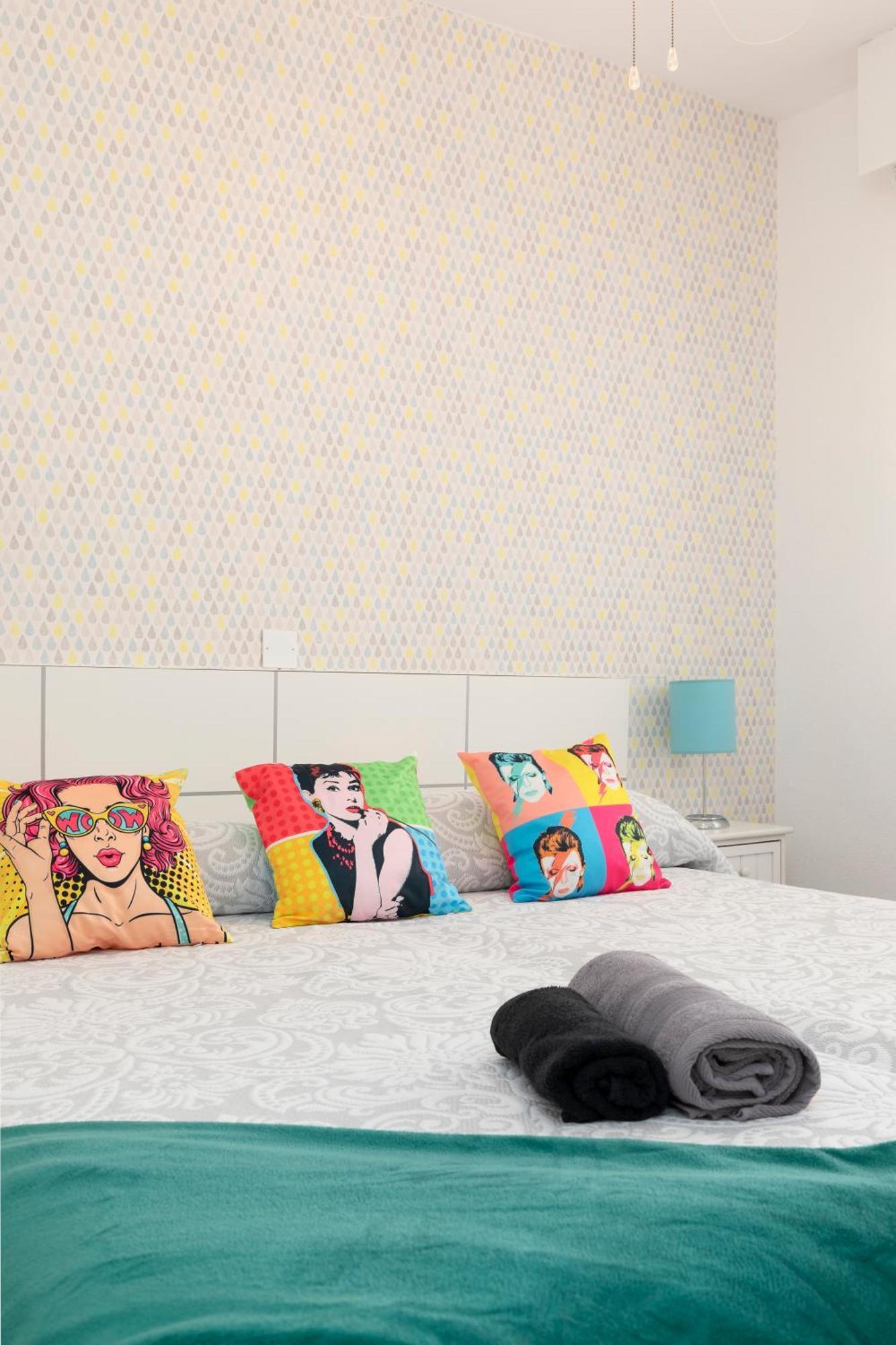 Retro Apartamento Divino Con Piscina Y Playa Familias Parejas Playa de Gandia エクステリア 写真